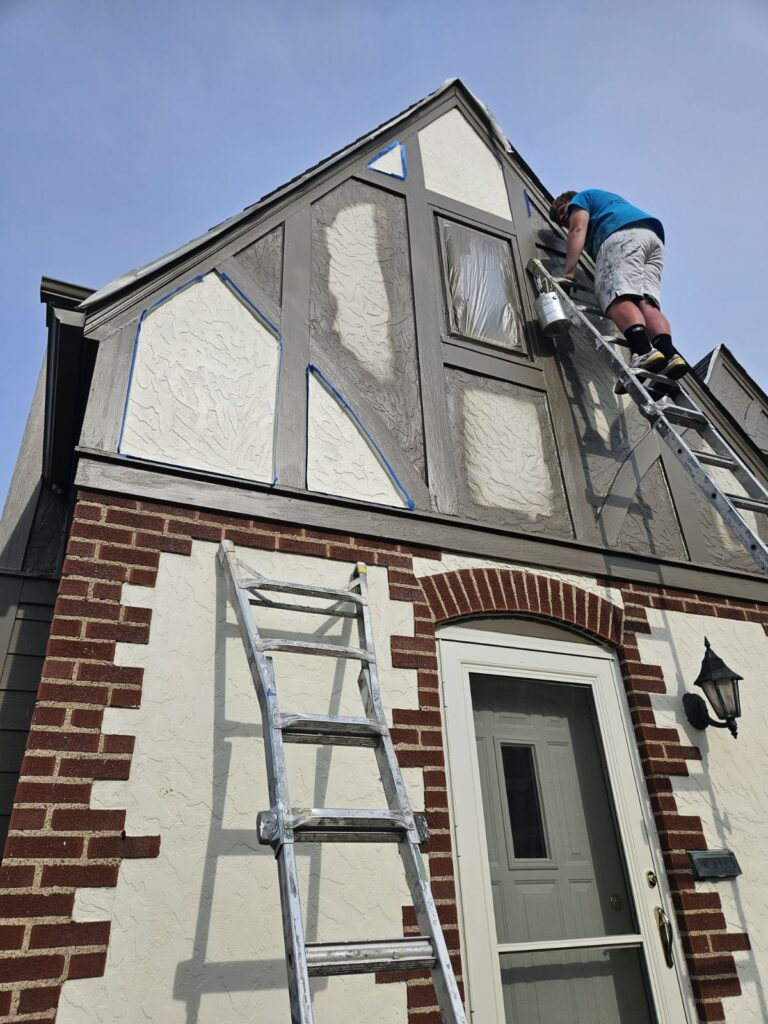 Key Tips for Hiring a Painter — and Why Professionals Outshine Handymen