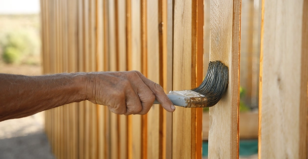 fence painting Cleveland